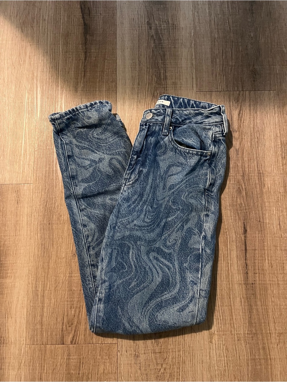 Pacsun Wavy Stain Mom Jeans
